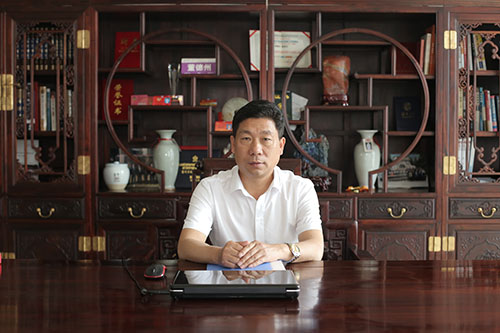 圣淘沙dh名胜世界木业董事长